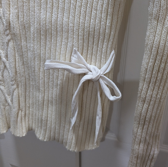 Sundance Legends rib knit side tie turtleneck sweater, ivory cream, size M - Picture 6 of 9